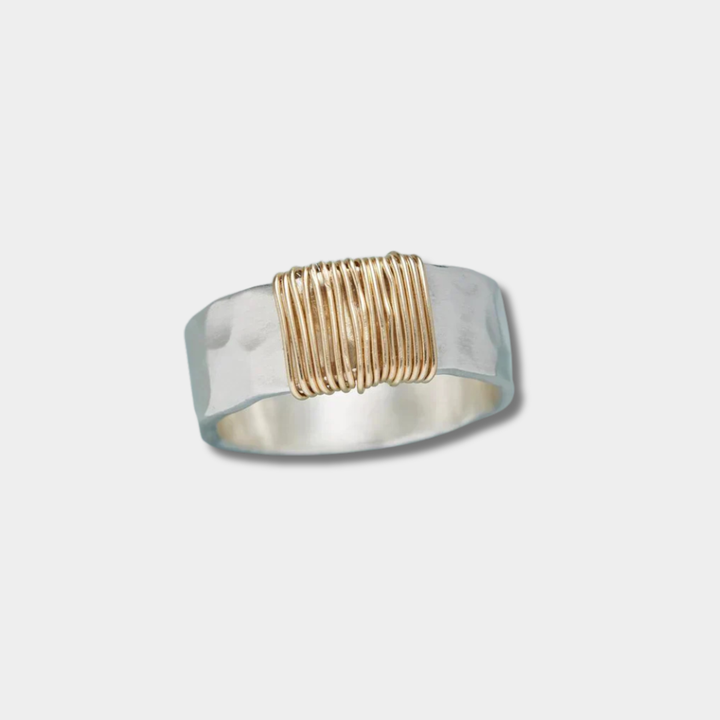 Emilia – Ring