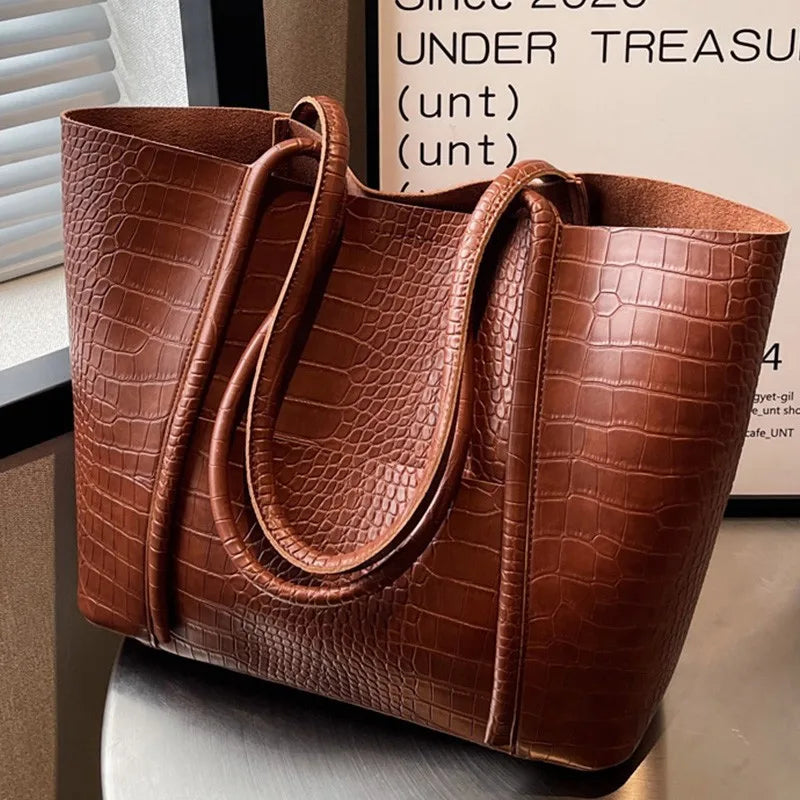 SYLVETTE | CROC SHOULDER BAG
